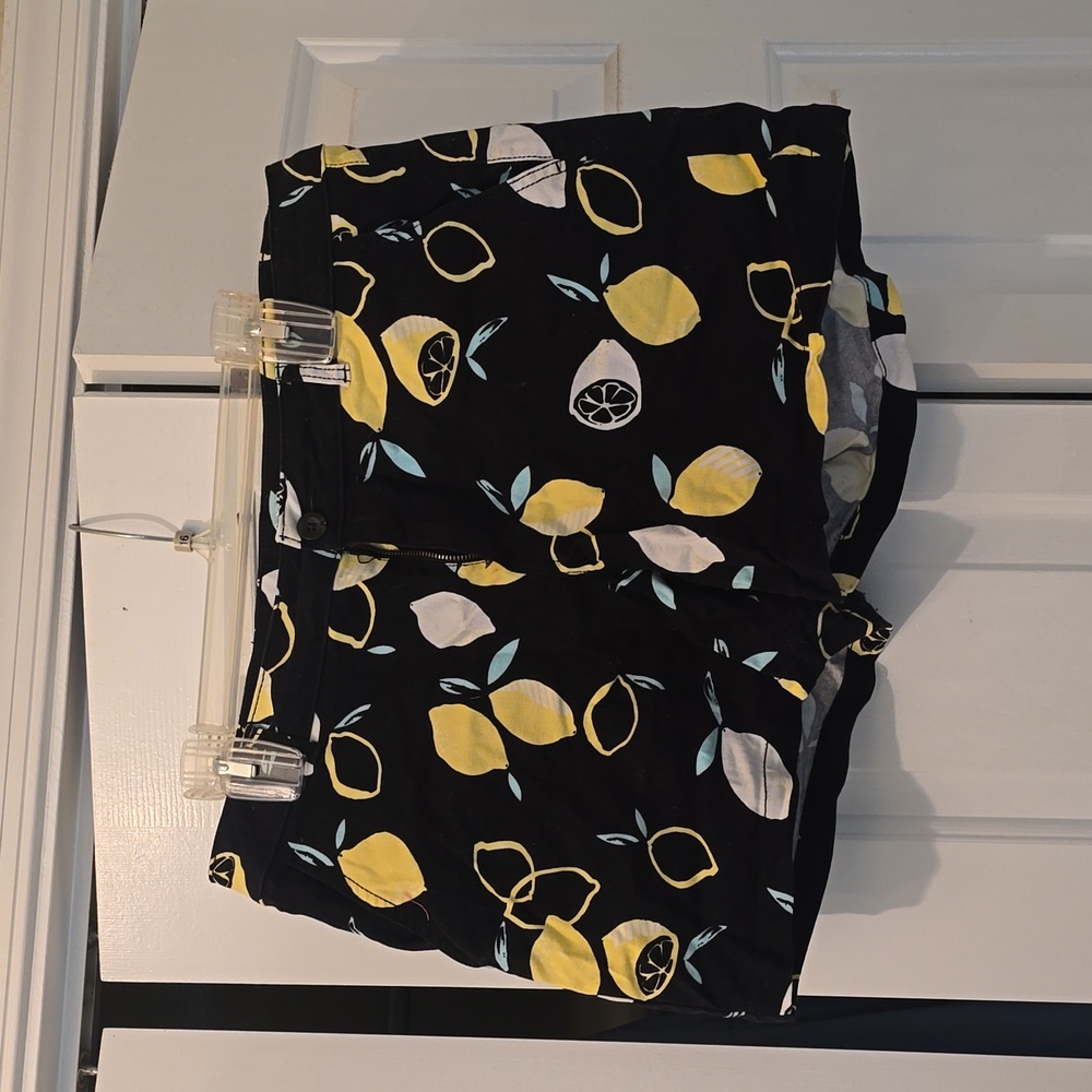 Lemon Shorts